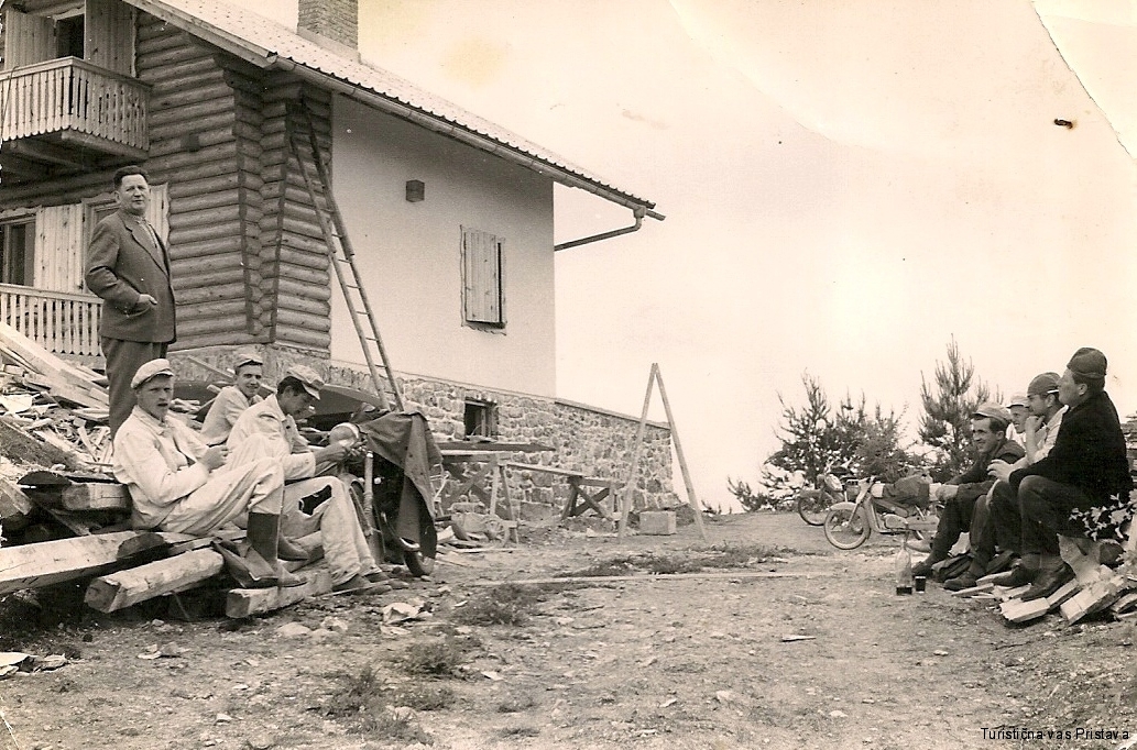 Gradnja partizanskega doma